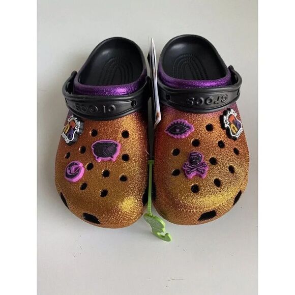 Crocs Disney Hocus Pocus Slip On Classic Clogs Sandals Jibbitz Women’s Sz 8 NEW - Picture 1 of 8
